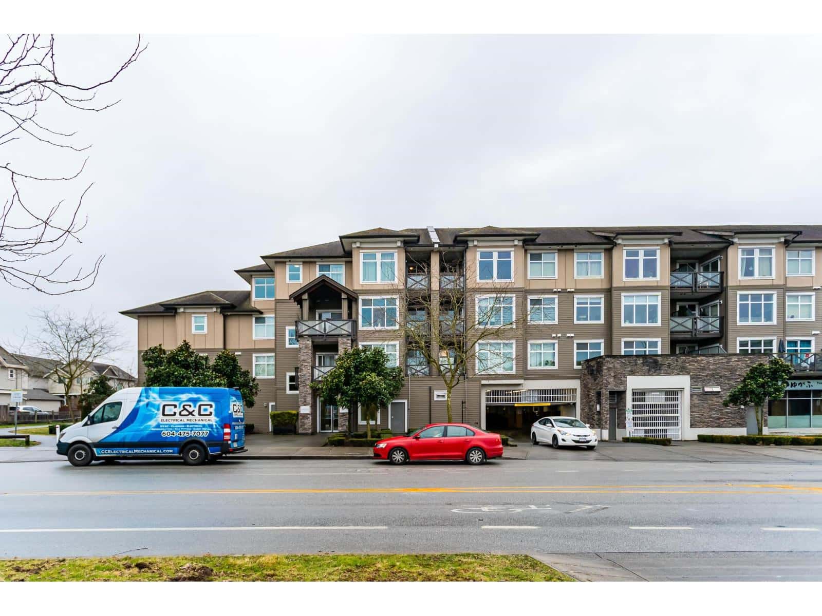 408 18818 68 AVENUE — Surrey, British Columbia - Photo 3 of 32