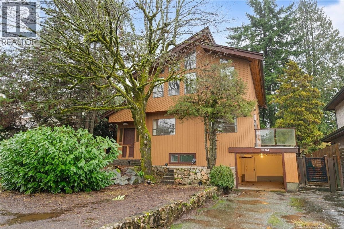 1064 RUTHINA AVENUE — North Vancouver, British Columbia - Main photo