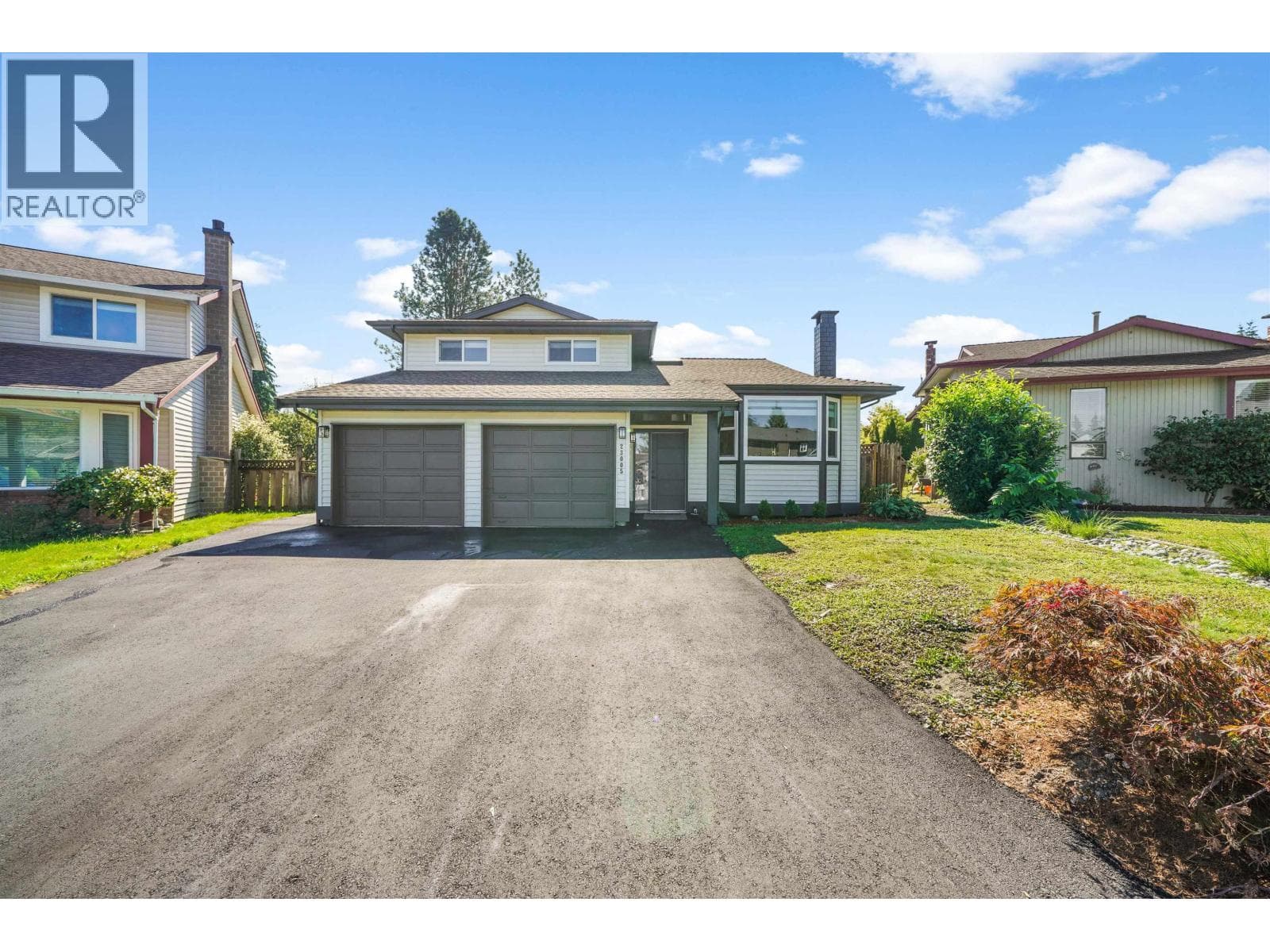 23005 APPLE GROVE — Maple Ridge, British Columbia - Main photo