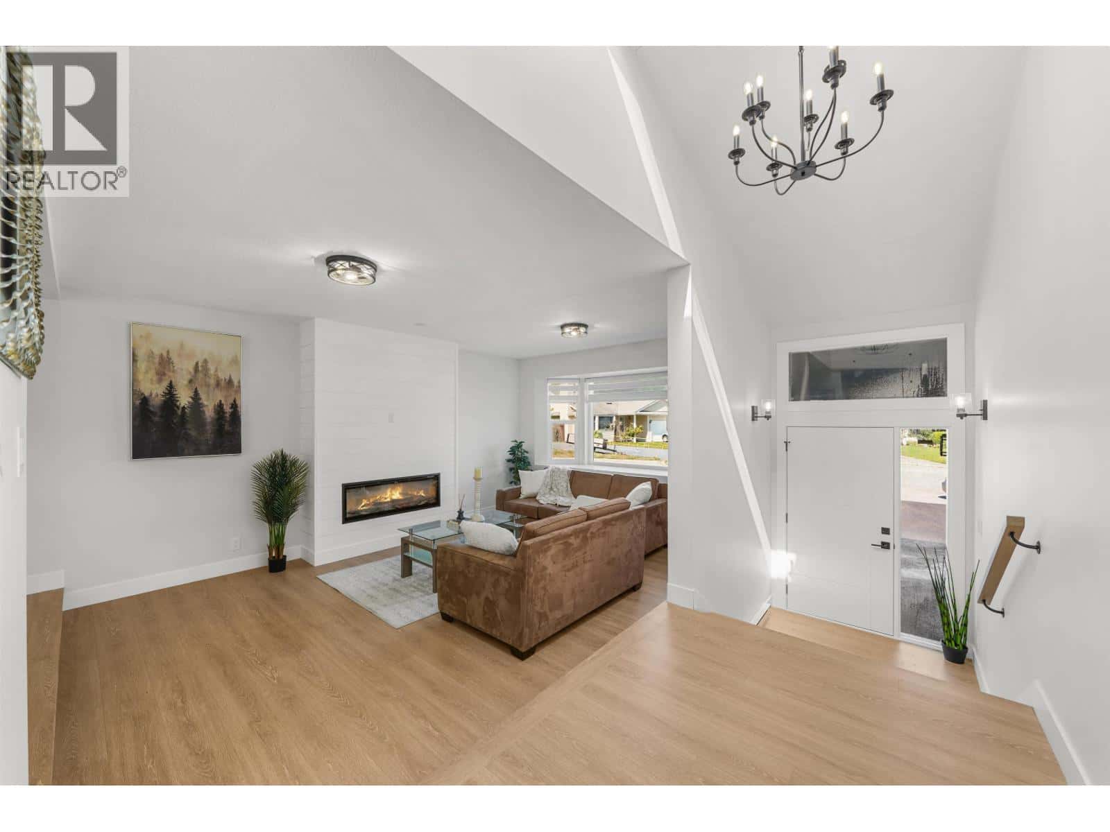 23005 APPLE GROVE — Maple Ridge, British Columbia - Photo 3 of 25