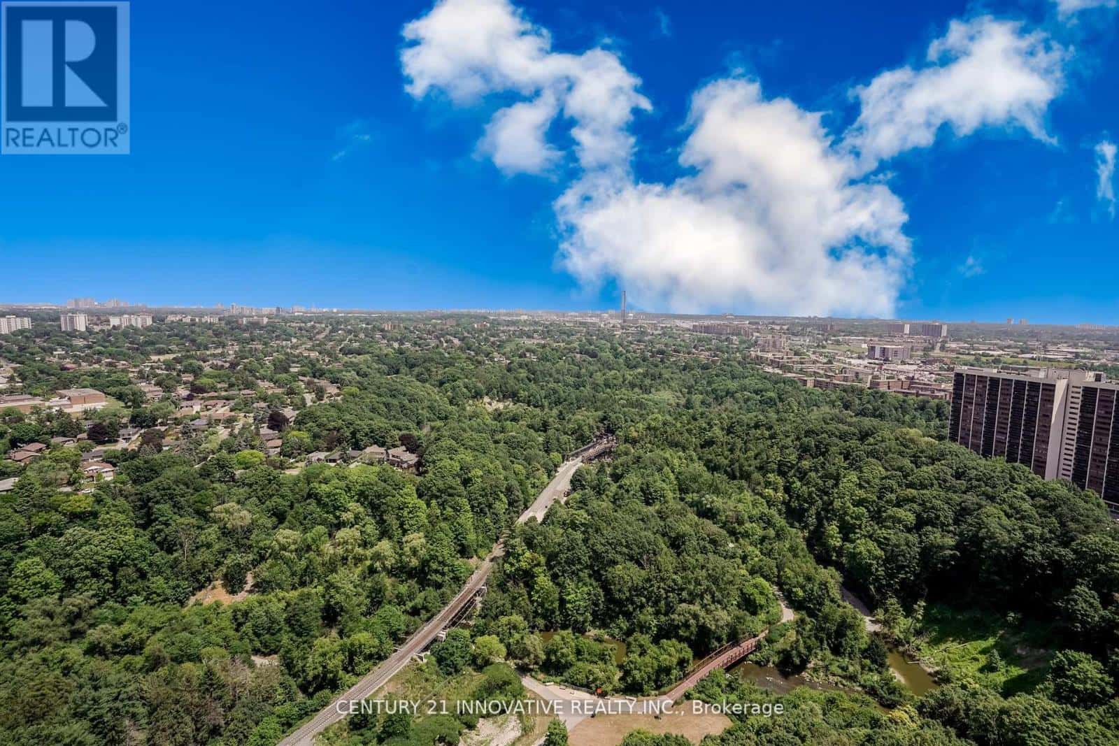 3404 - 7 CONCORDE PLACE — Toronto (Banbury-Don Mills), Ontario - Photo 2 of 36