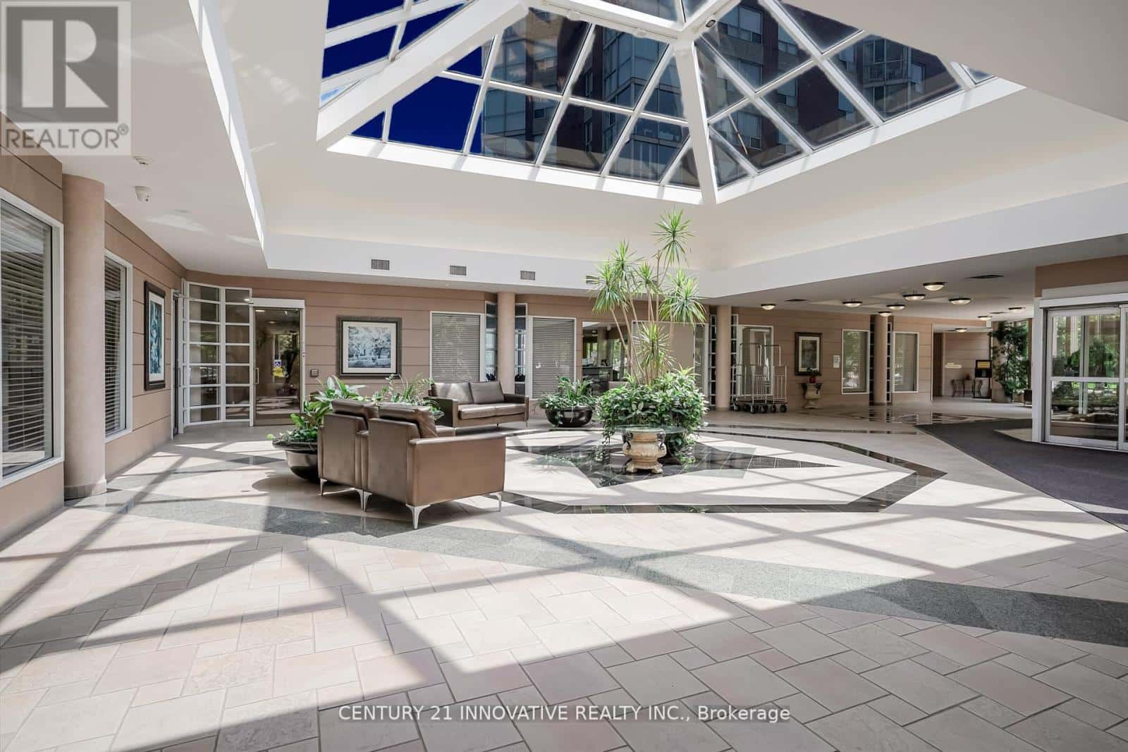 3404 - 7 CONCORDE PLACE — Toronto (Banbury-Don Mills), Ontario - Photo 4 of 36