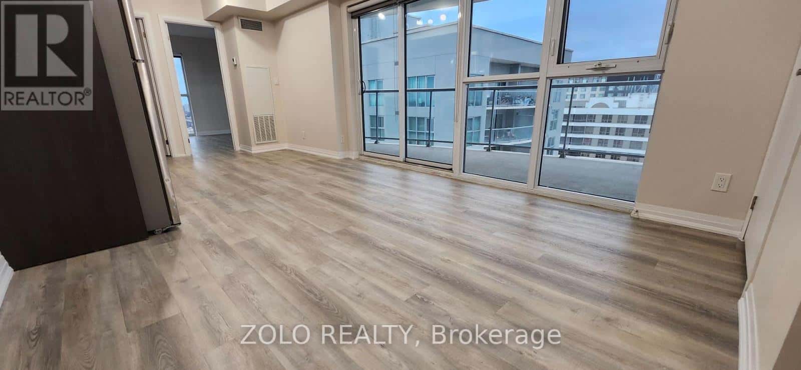 1703 - 2150 LAWRENCE AVENUE — Toronto (Wexford-Maryvale), Ontario - Photo 2 of 14