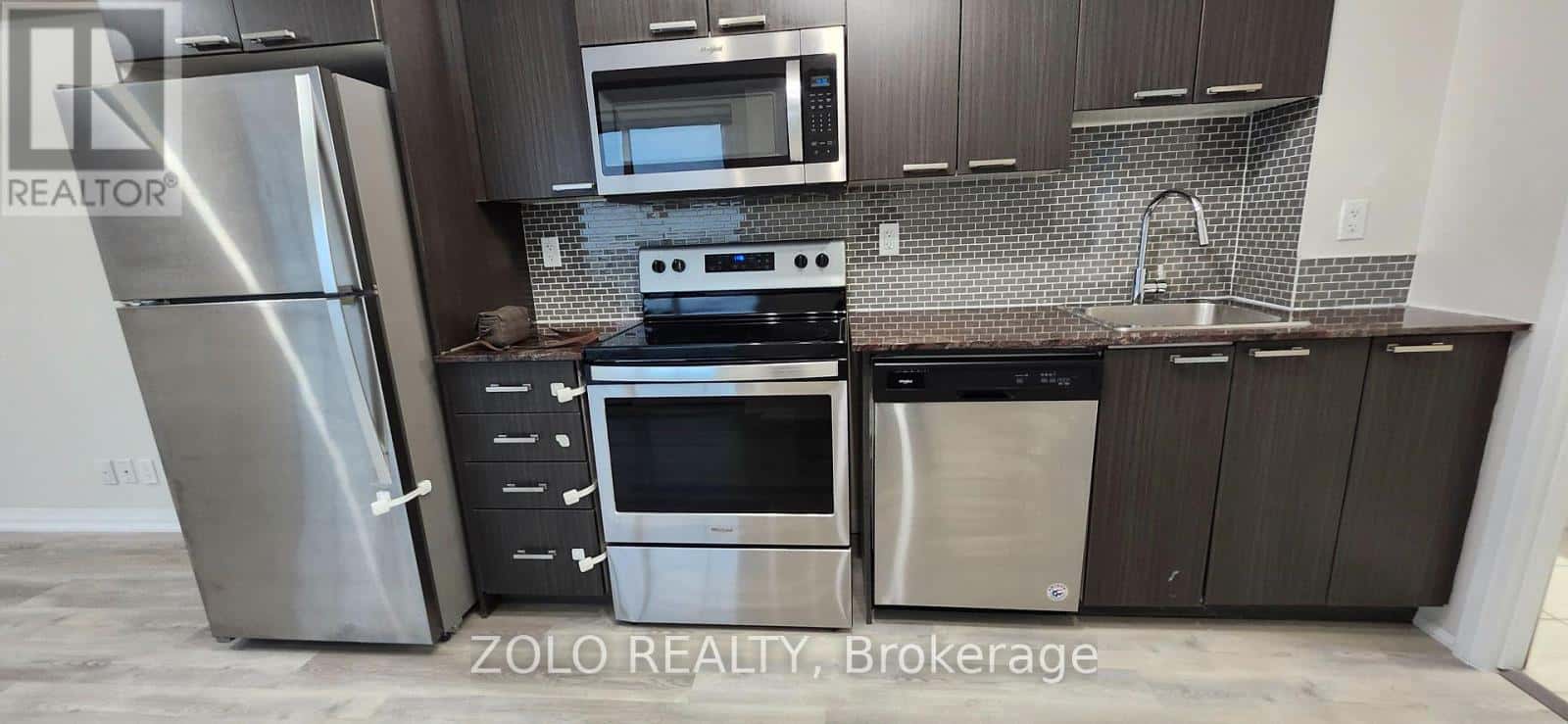 1703 - 2150 LAWRENCE AVENUE — Toronto (Wexford-Maryvale), Ontario - Photo 4 of 14