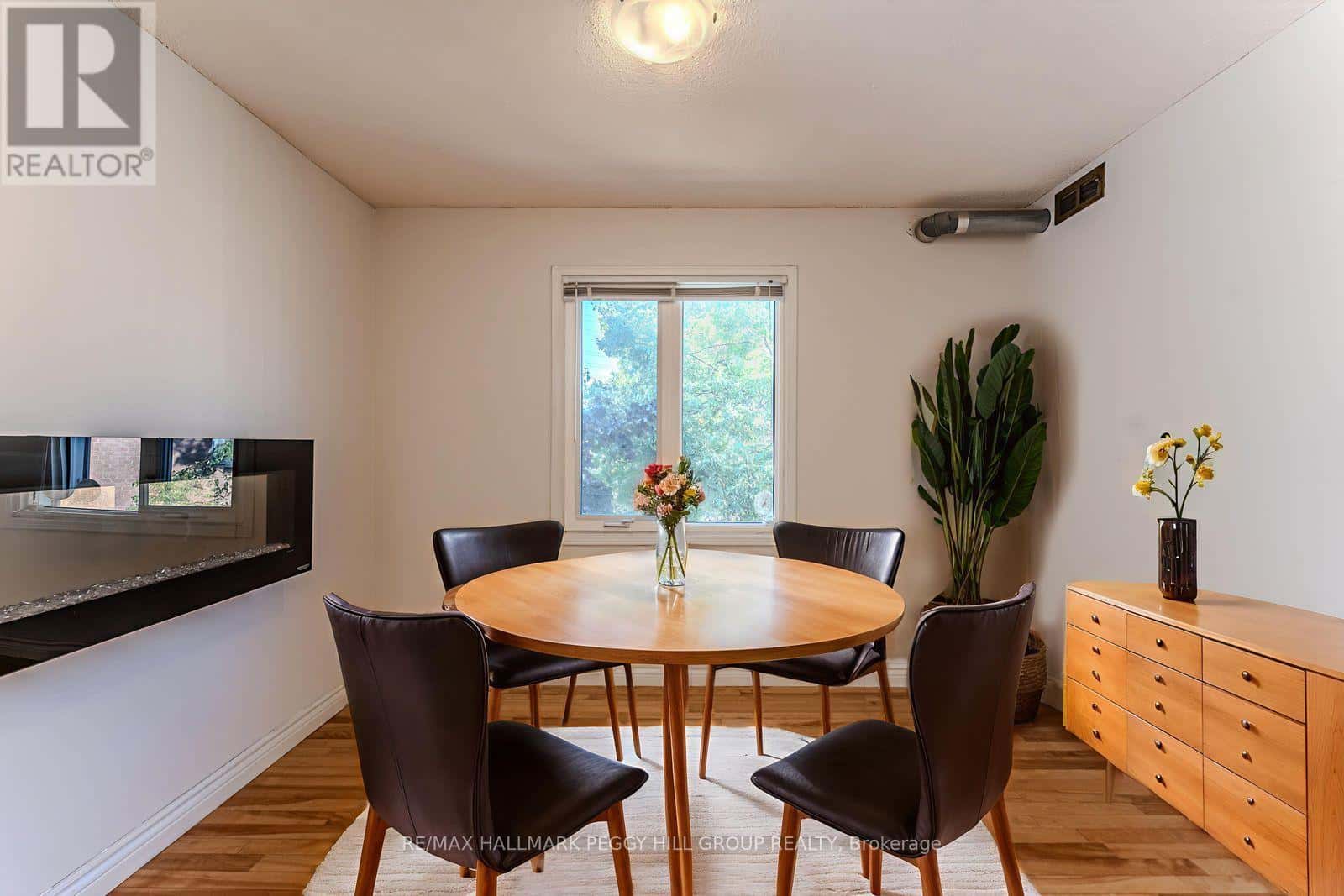 52 - 508 ESSA ROAD — Barrie (Holly), Ontario - Photo 4 of 18