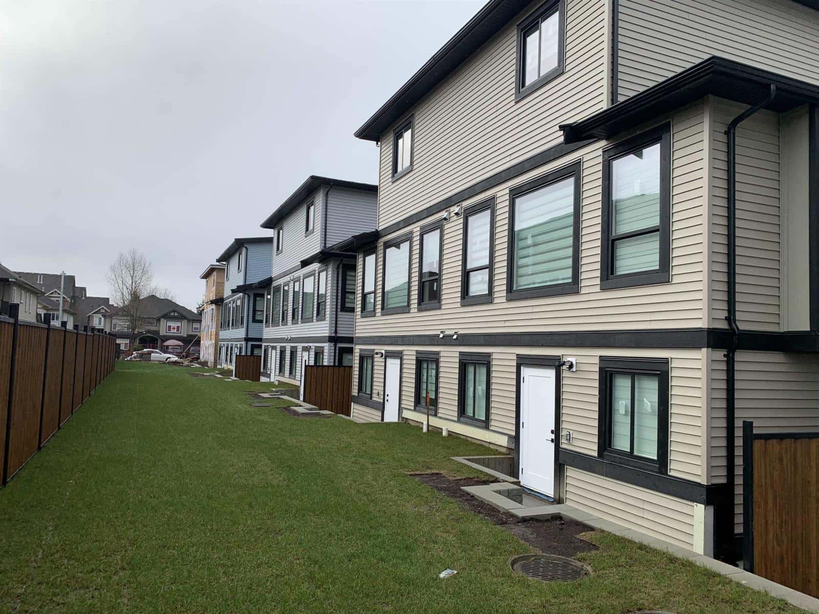 8576 DUNBAR WAY — Mission, British Columbia - Photo 4 of 28