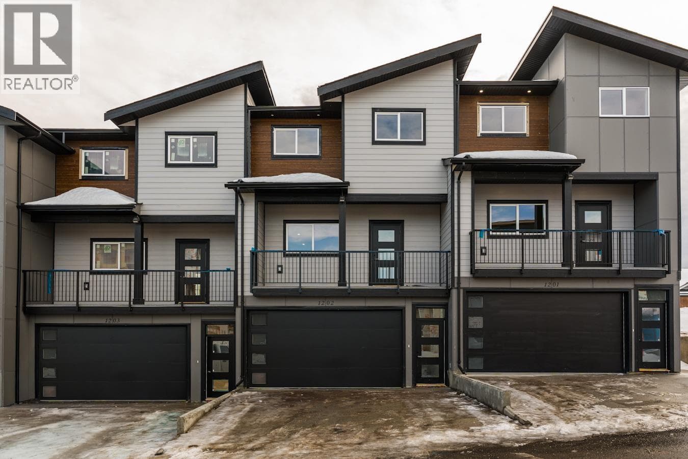 #1202 2395 ROWE STREET — Prince George, British Columbia - Main photo