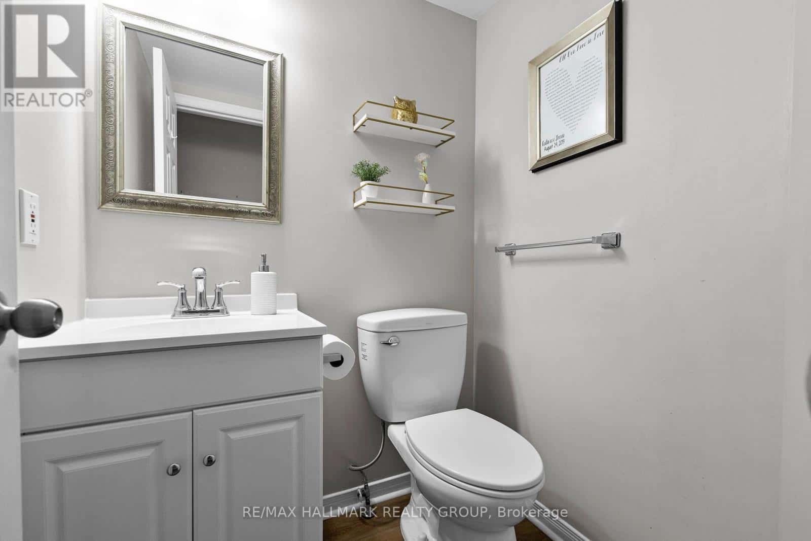 37 ROBLYN WAY — Ottawa, Ontario - Photo 3 of 35