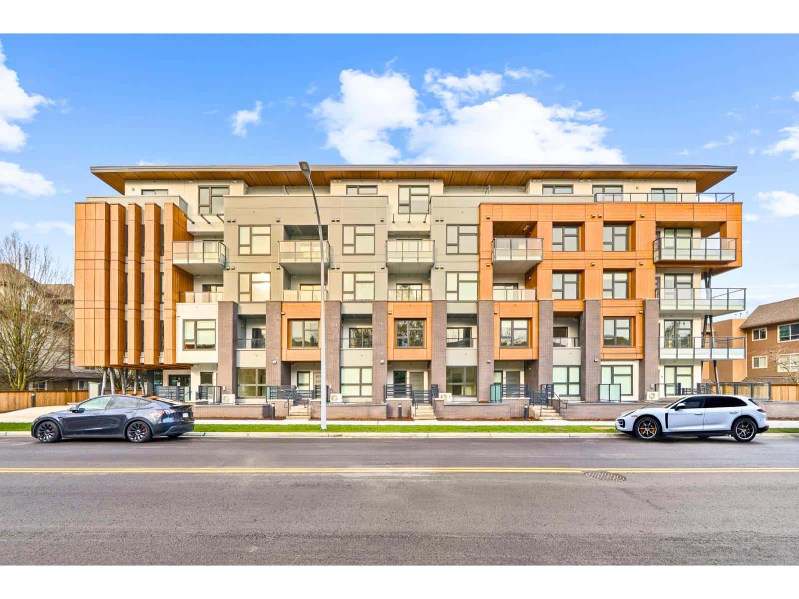 101 15353 17 AVENUE — Surrey, British Columbia - Photo 3 of 40