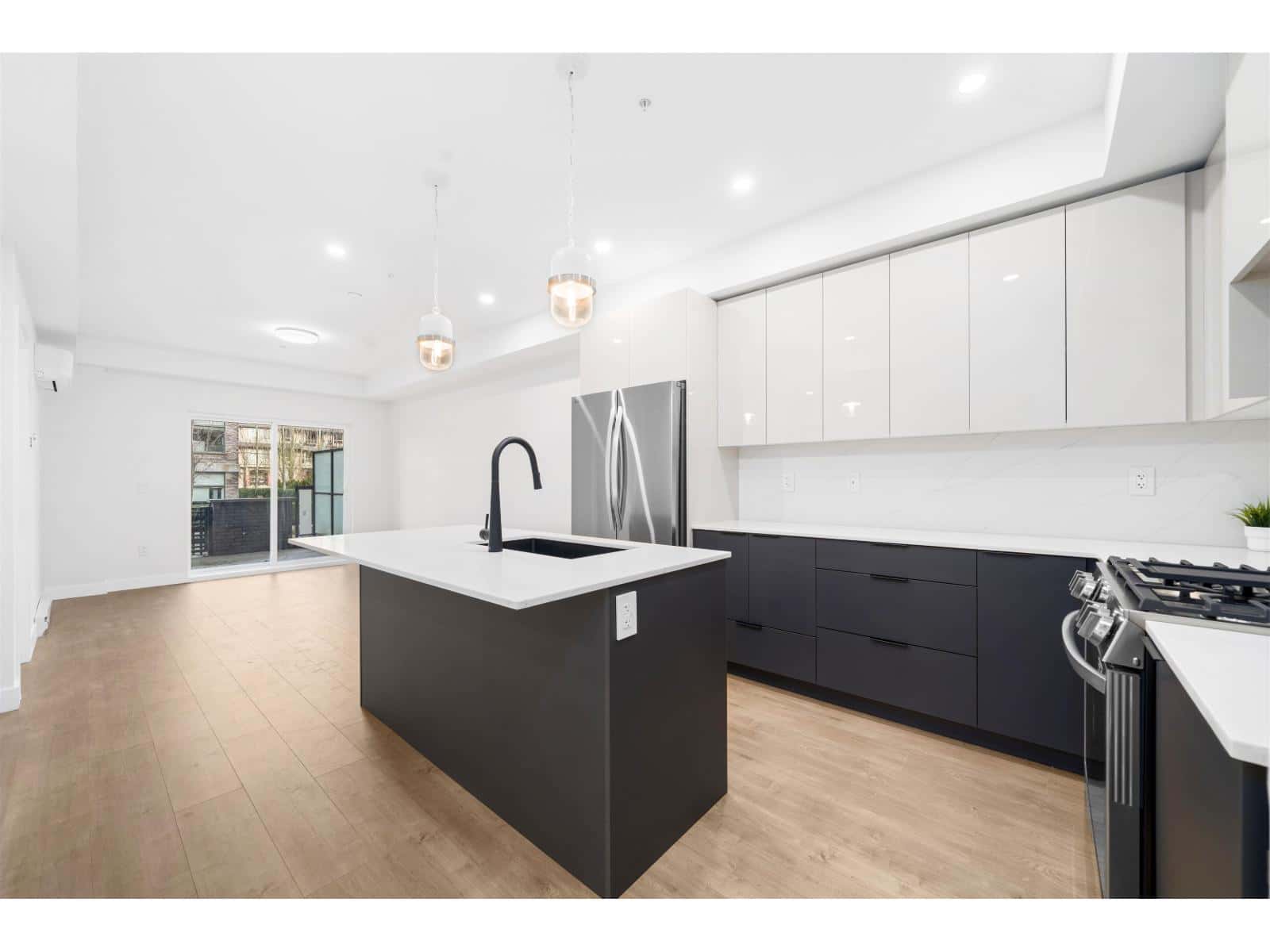 101 15353 17 AVENUE — Surrey, British Columbia - Photo 4 of 40