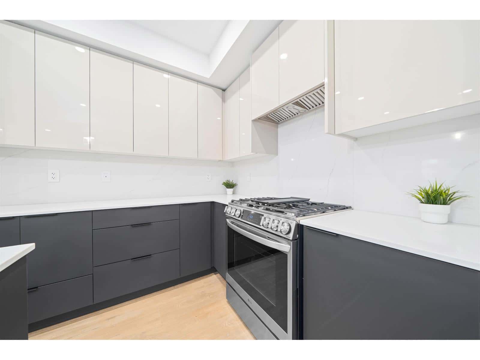 101 15353 17 AVENUE — Surrey, British Columbia - Photo 5 of 40