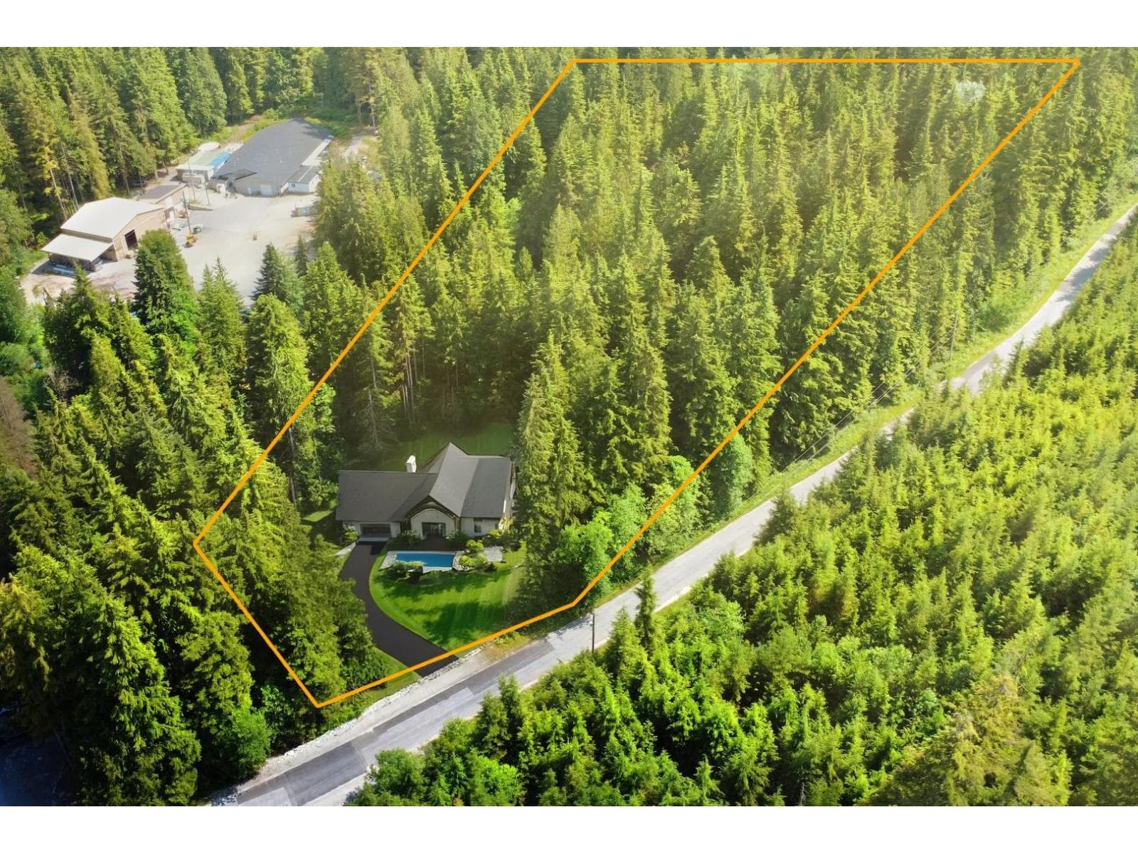 12653 CARDINAL STREET — Mission, British Columbia - Main photo