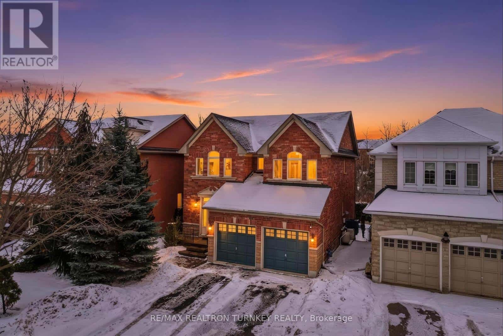 228 SAWMILL VALLEY DRIVE — Newmarket (Summerhill Estates), Ontario - Photo 2 of 40