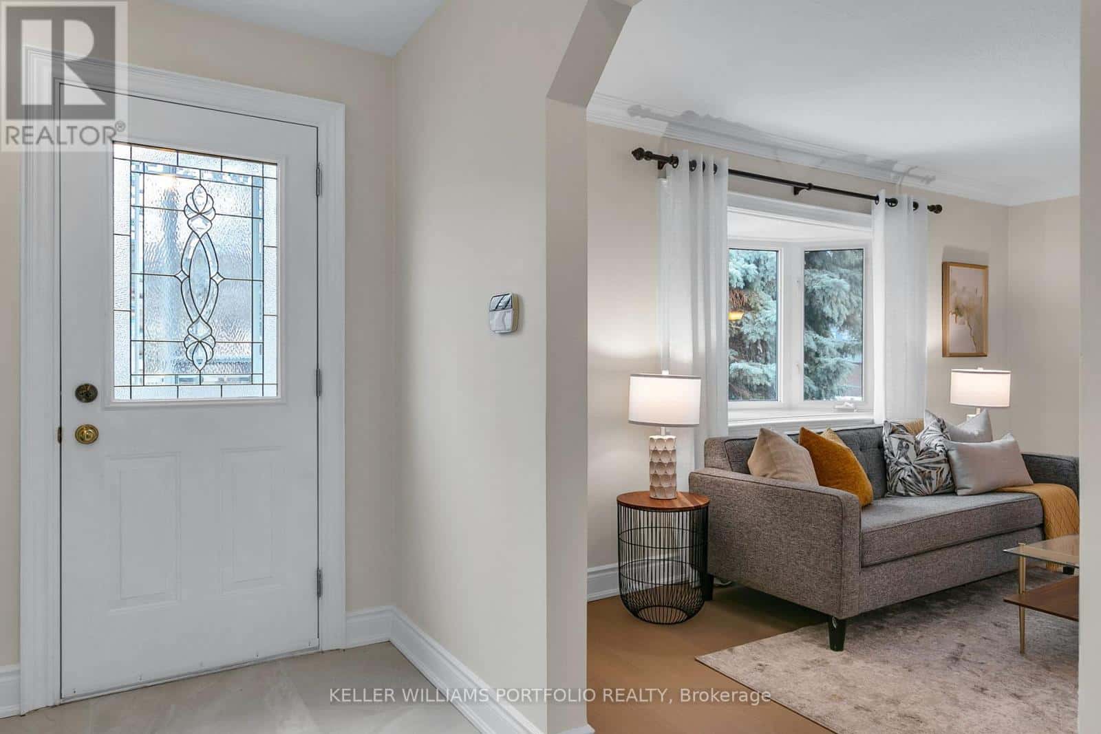 50 WILMAR ROAD — Toronto (Islington-City Centre West), Ontario - Photo 3 of 41