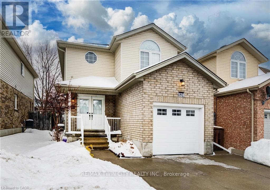 524 WINDFLOWER CRESCENT — Kitchener, Ontario - Main photo