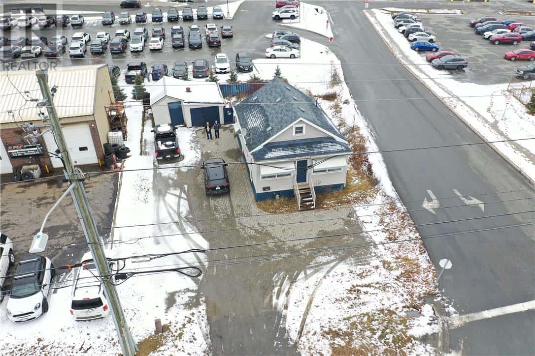 282 Adelaide — Espanola, Ontario - Photo 3 of 26