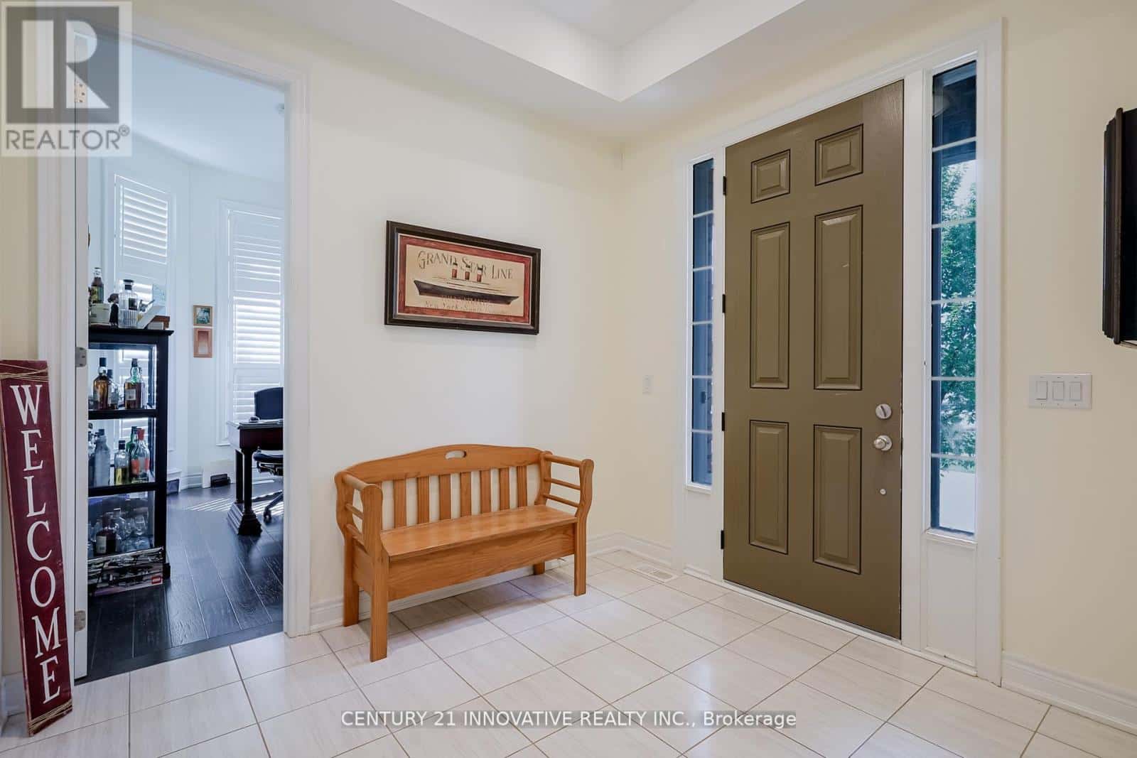 94 BRABIN CIRCLE — Whitby, Ontario - Photo 4 of 14