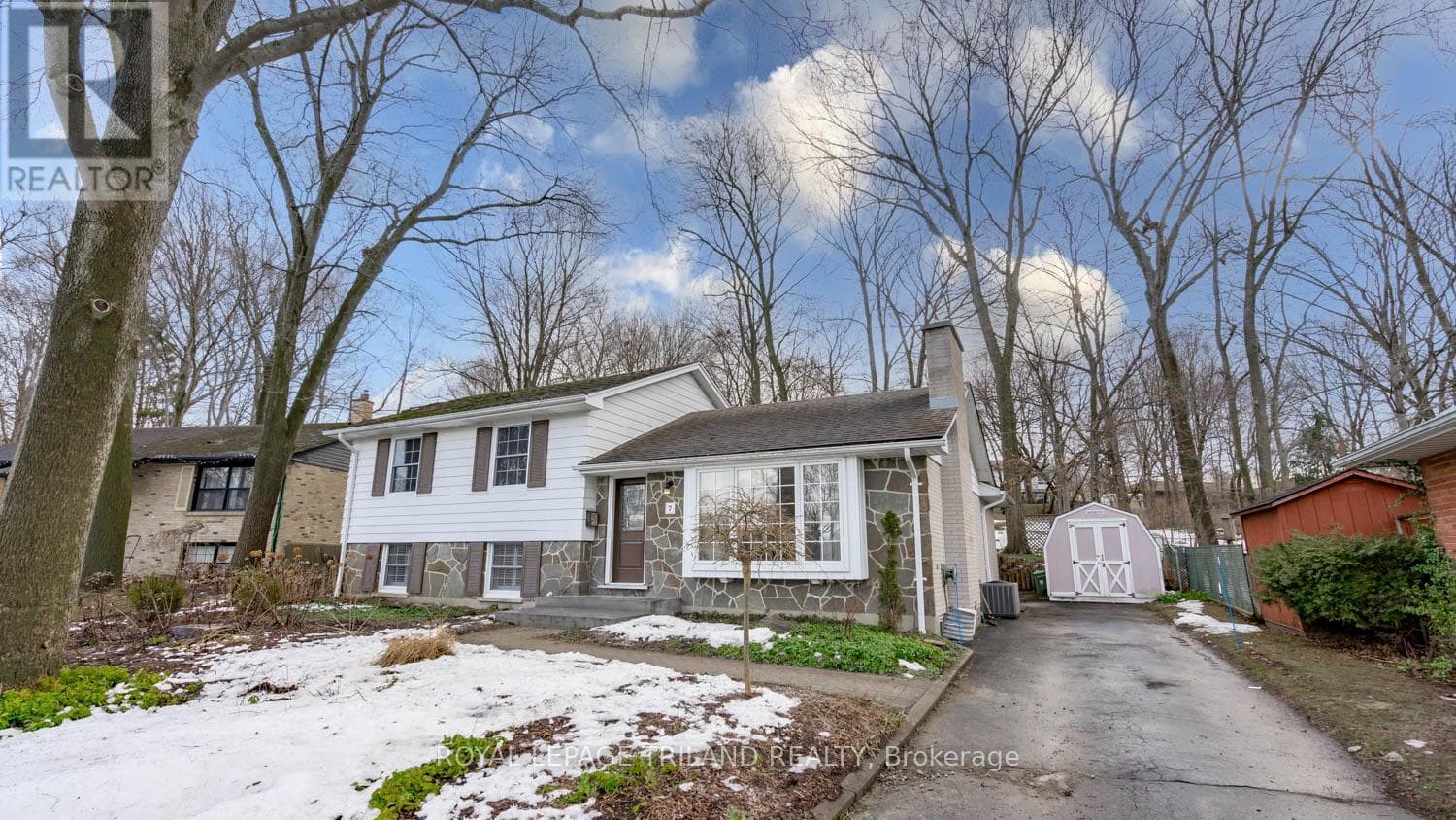 7 BRIARHILL PLACE — London East (East A), Ontario - Main photo