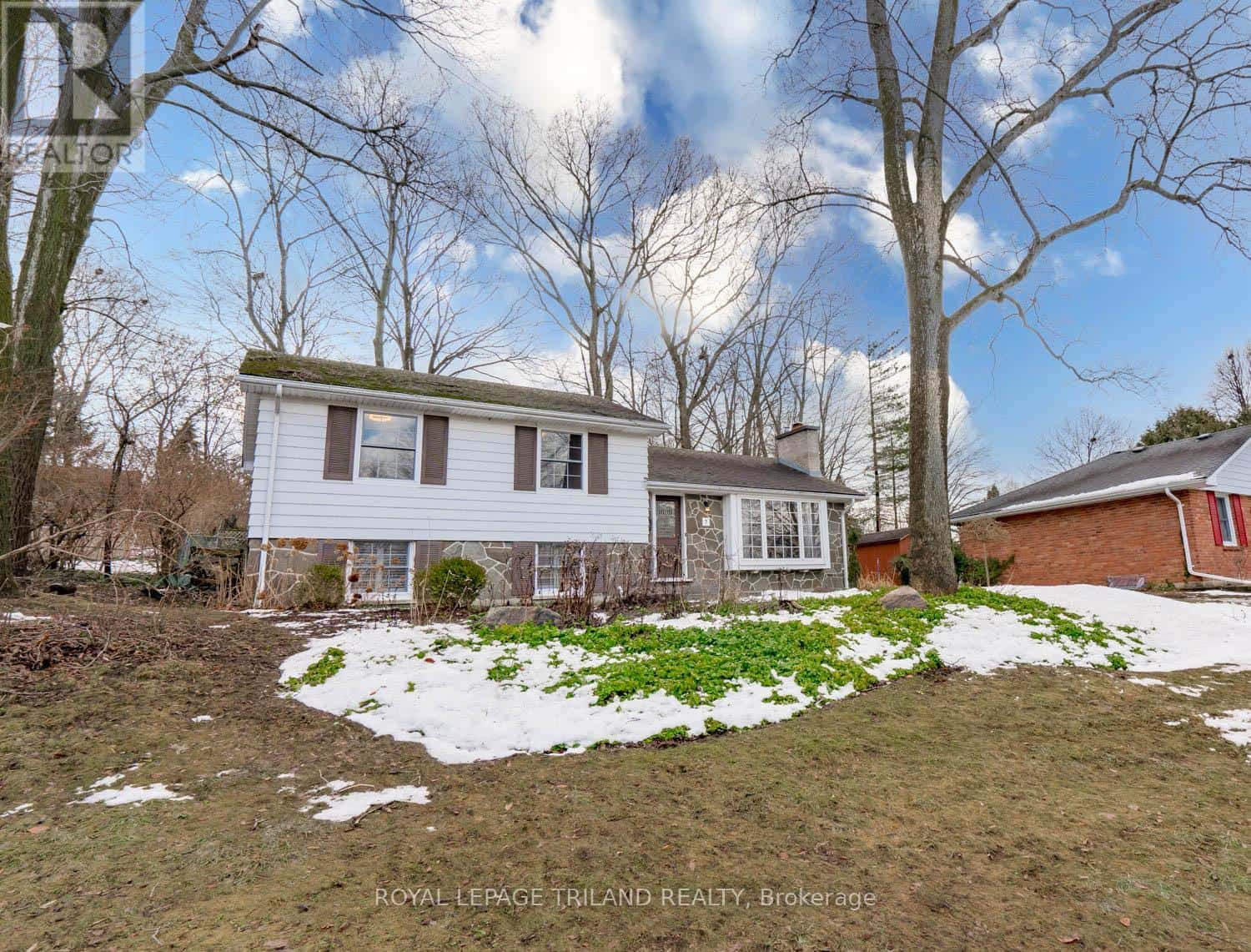 7 BRIARHILL PLACE — London East (East A), Ontario - Photo 2 of 29