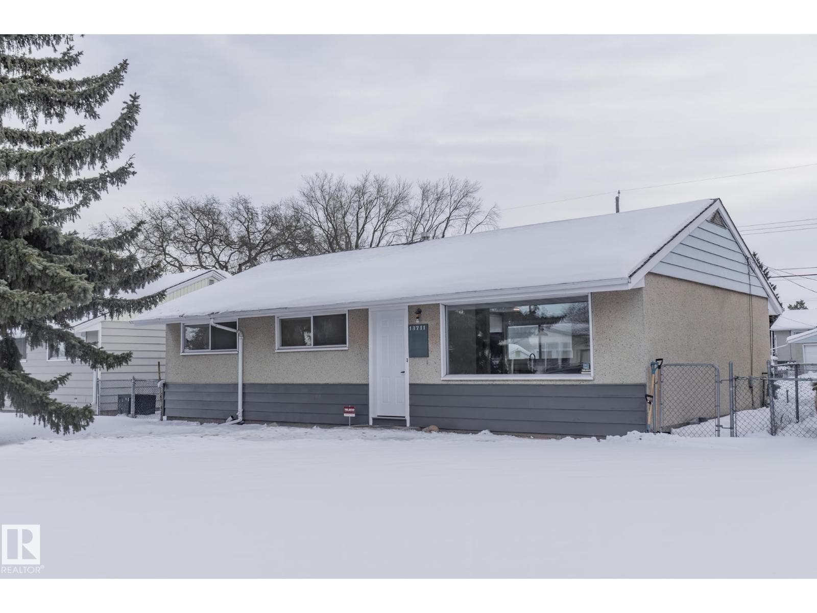 13711 133 AV NW — Edmonton, Alberta - Main photo