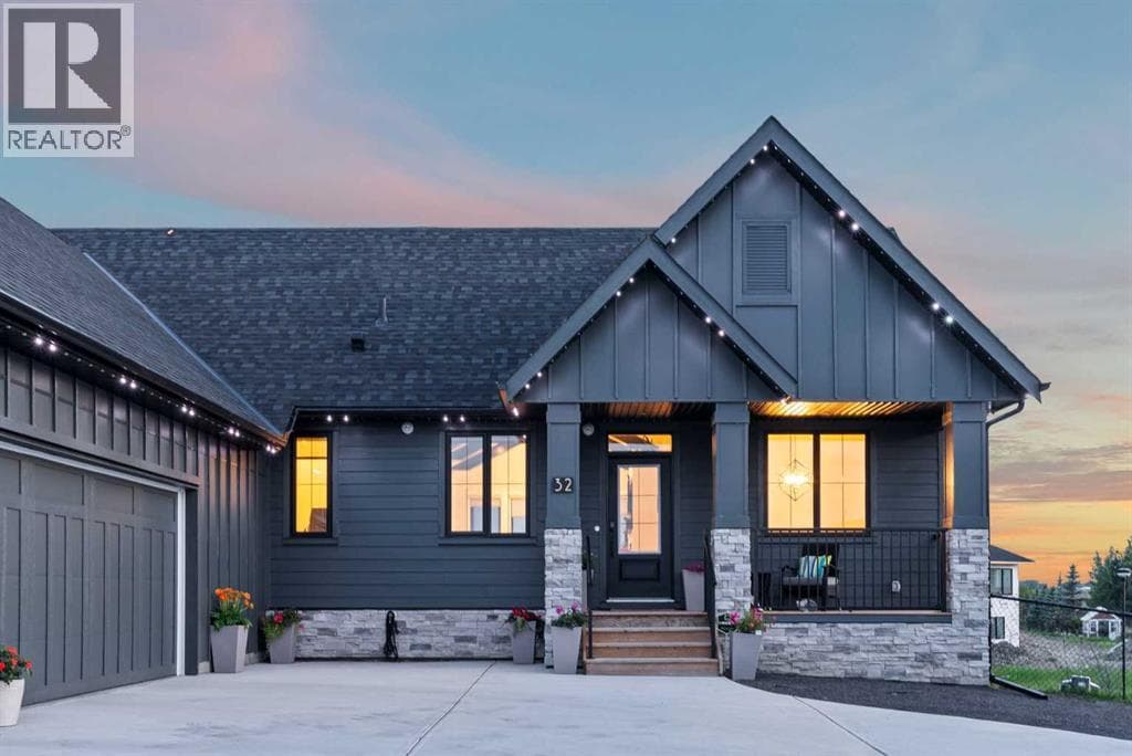 32 Monterra Landing — Rural Rocky View County, Alberta - Main photo