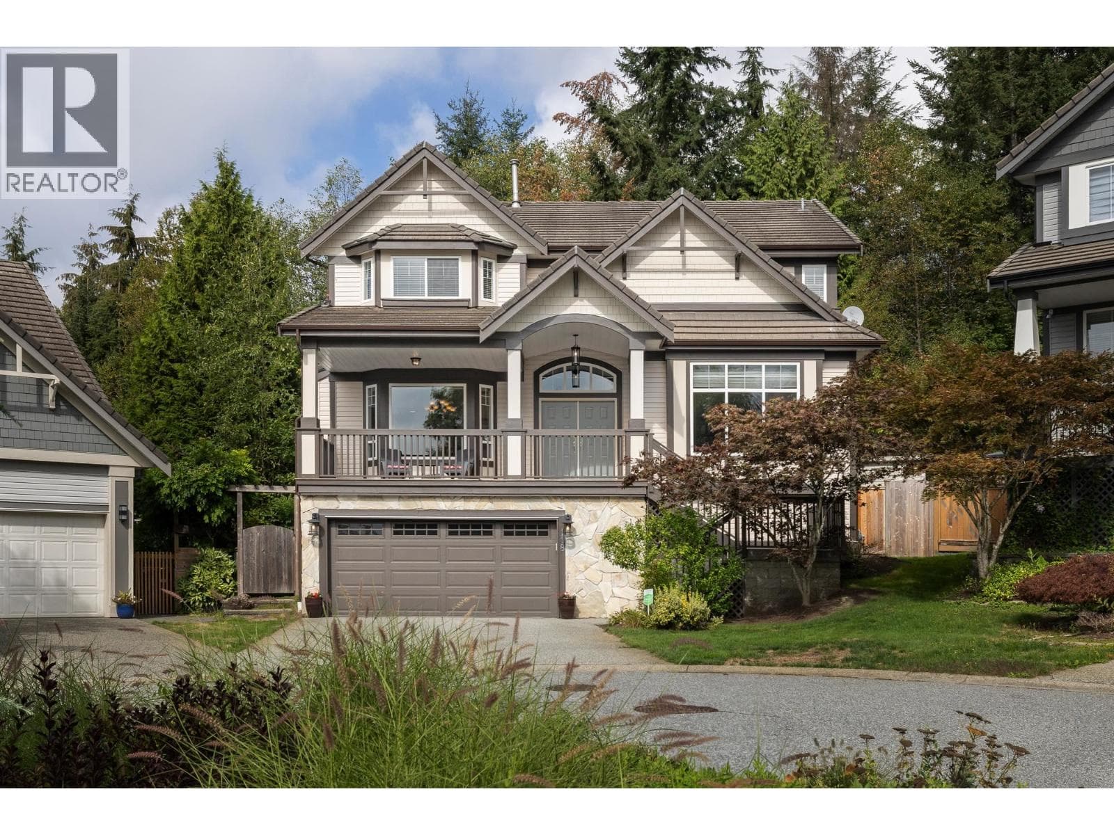 118 CHESTNUT COURT — Port Moody, British Columbia - Main photo