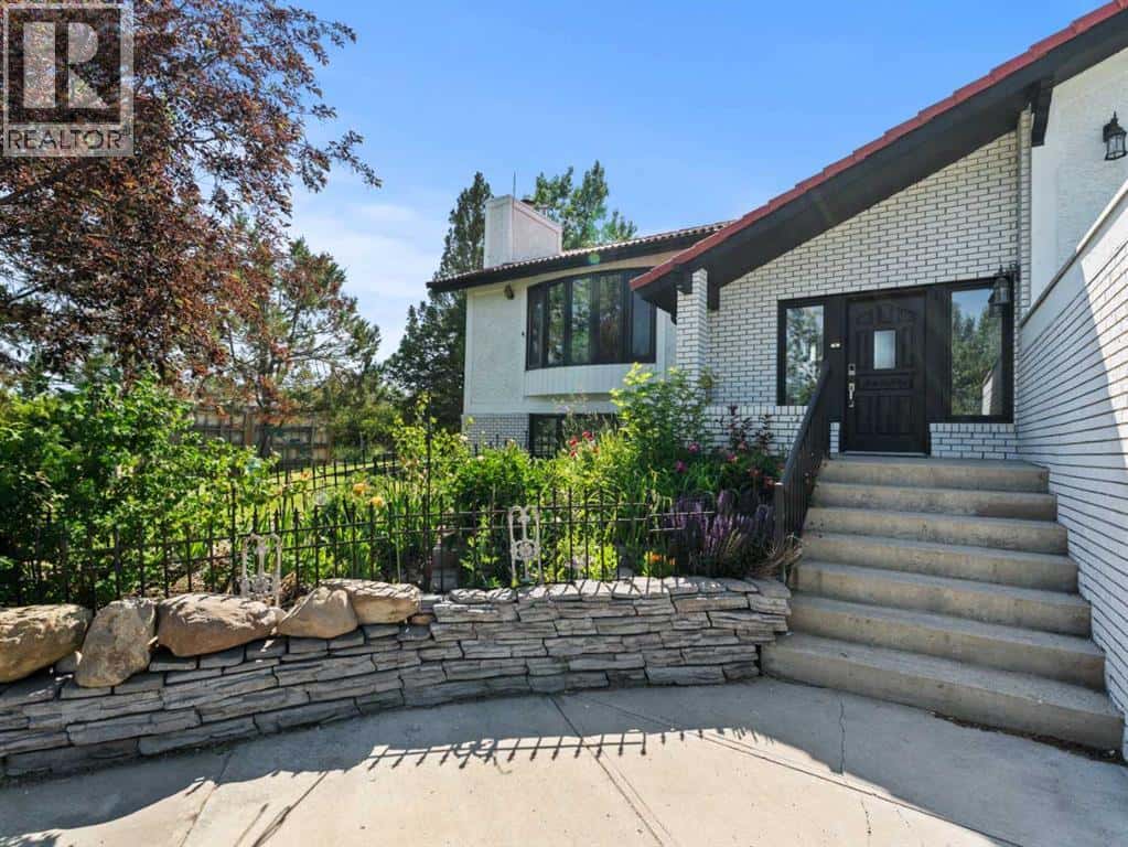 434205 32 Street E — Rural Foothills County, Alberta - Photo 4 of 48