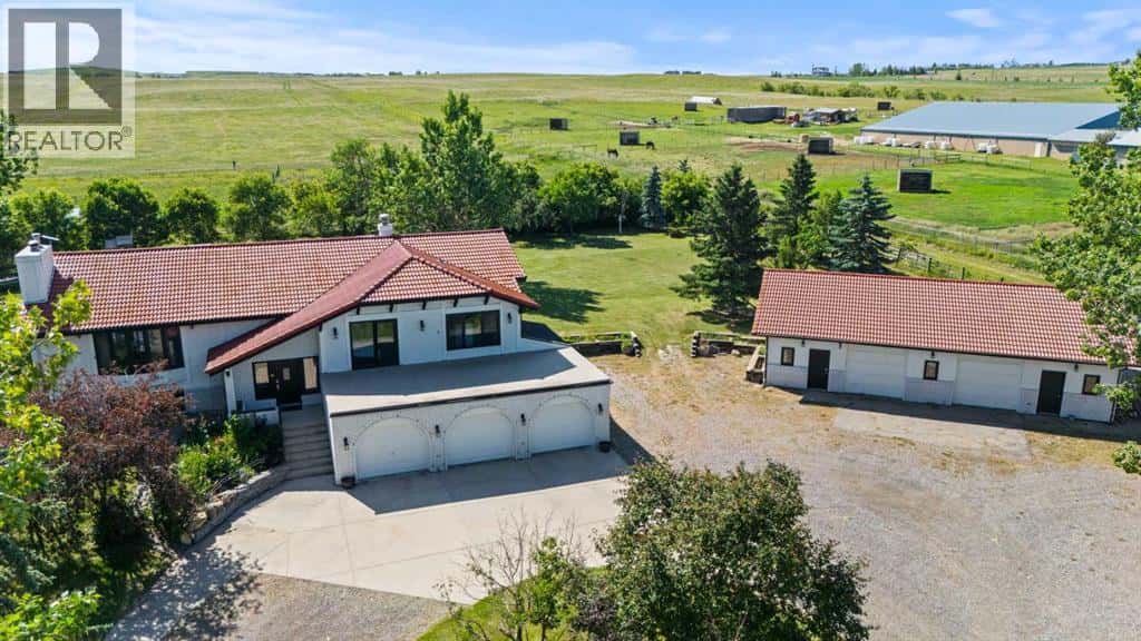 434205 32 Street E — Rural Foothills County, Alberta - Photo 3 of 48