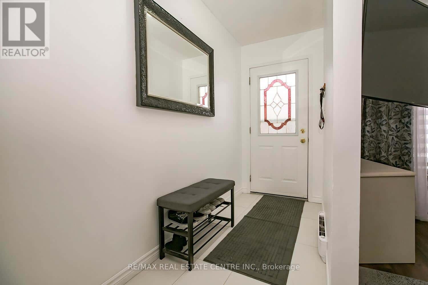 27 - 31 PARKVIEW DRIVE — Orangeville, Ontario - Photo 2 of 26