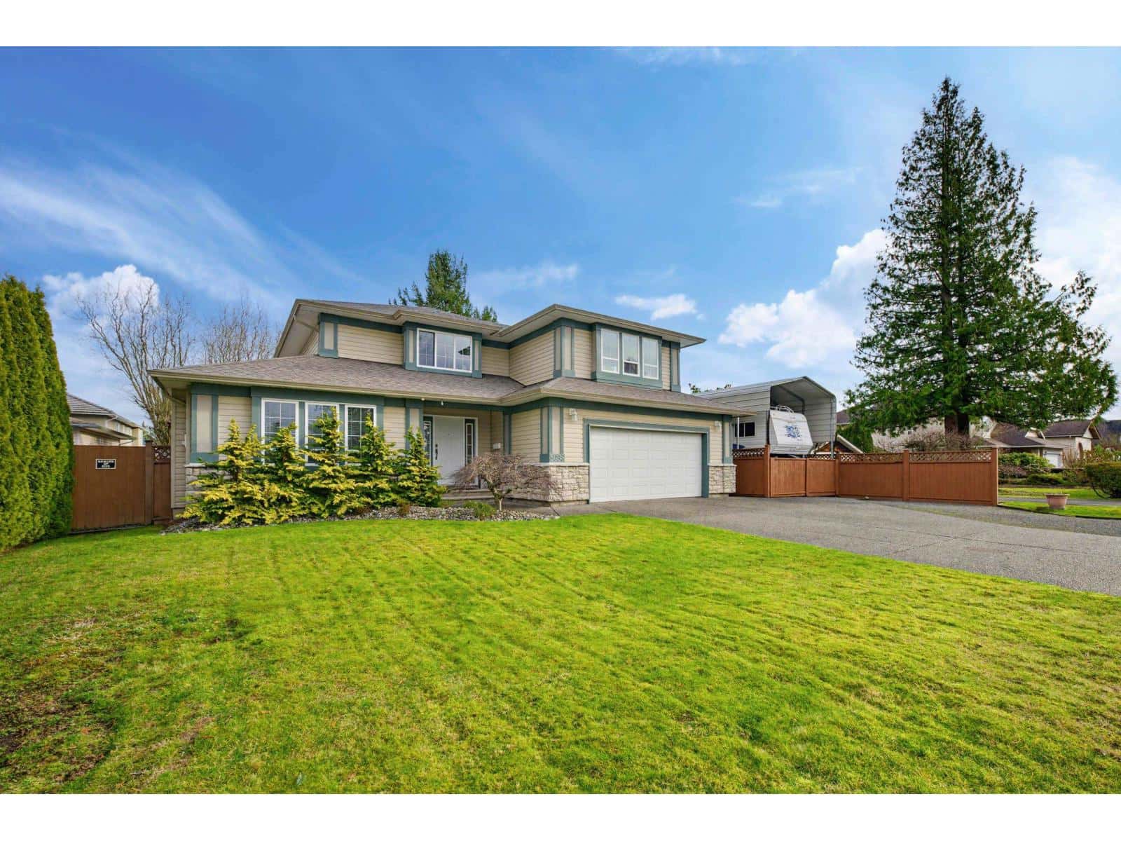 5098 214 STREET — Langley, British Columbia - Photo 2 of 40