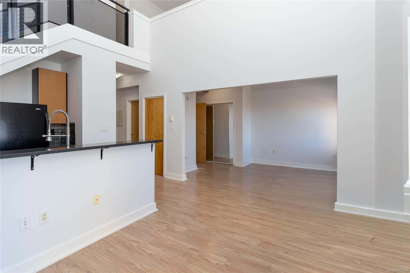 323 599 Pandora Ave — Victoria, British Columbia - Photo 2 of 64