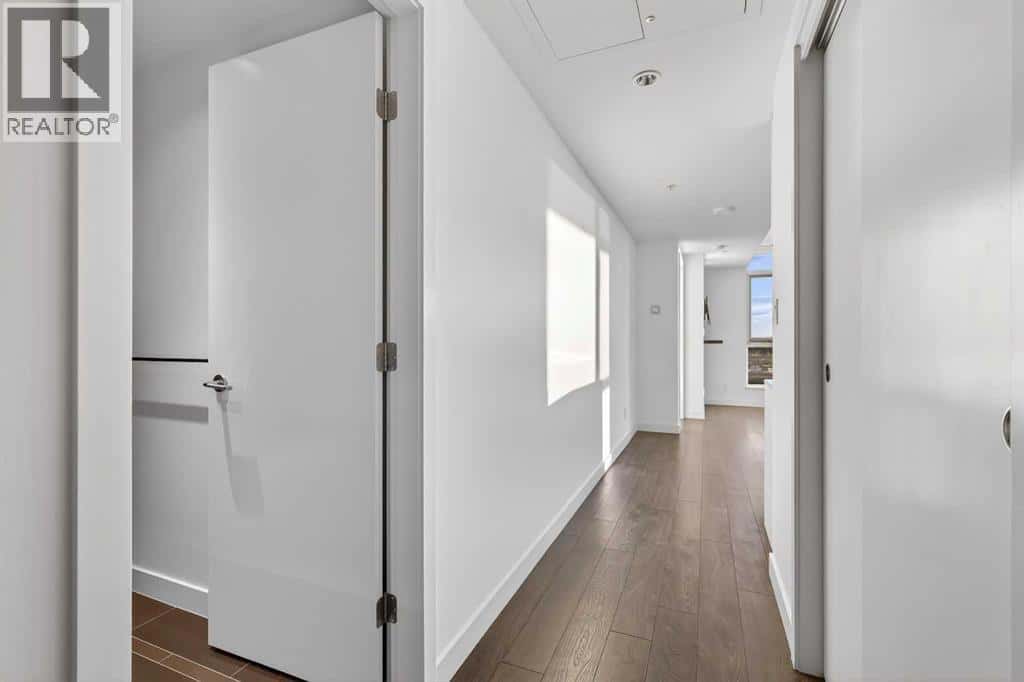 1608, 310 12 Avenue SW — Calgary, Alberta - Photo 5 of 47