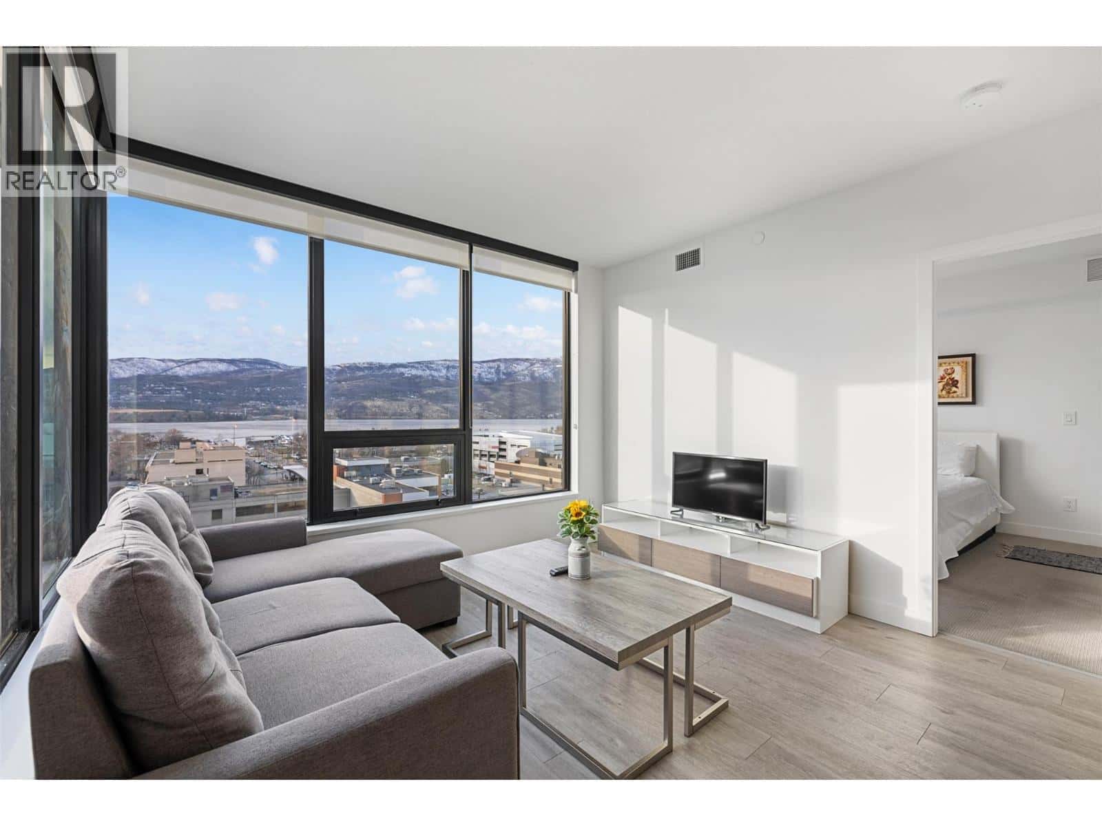 1471 St Paul Street Unit# 905 — Kelowna, British Columbia - Photo 2 of 41