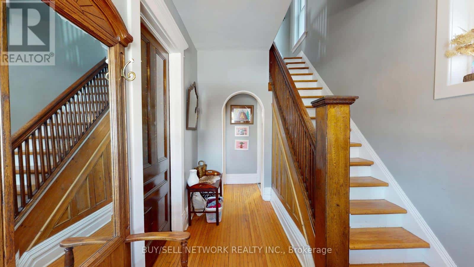 773 AYLMER STREET N — Peterborough (Northcrest Ward 5), Ontario - Photo 4 of 43