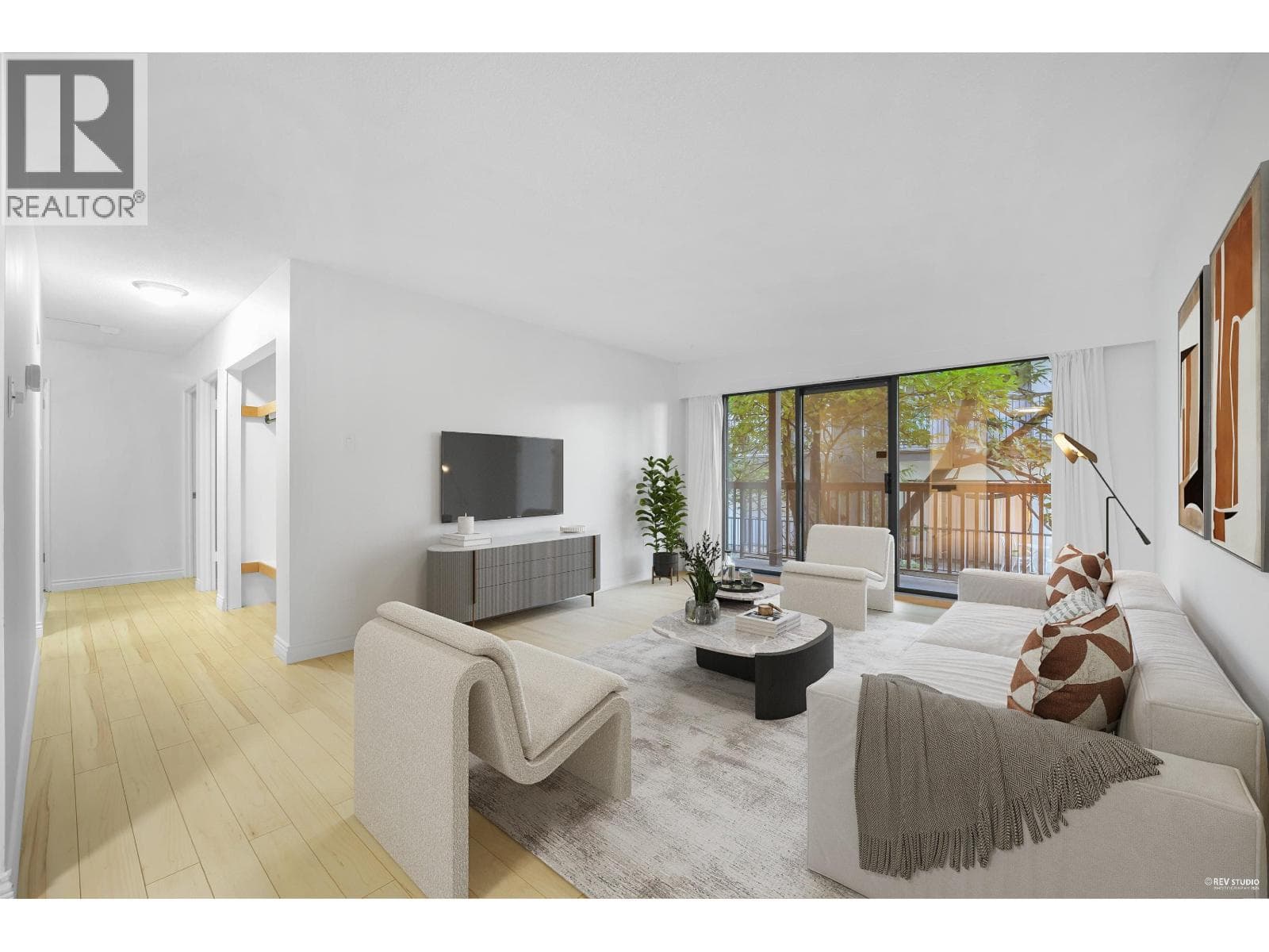 103 150 E 5TH STREET — North Vancouver, British Columbia - Main photo