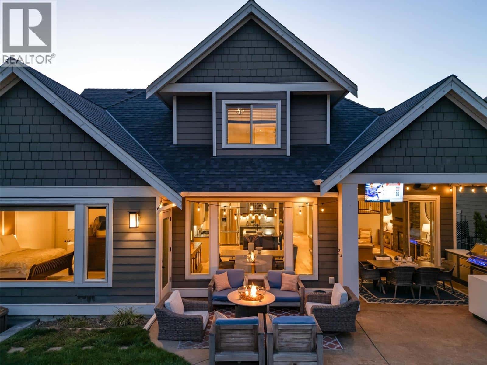 425 Audubon Court — Kelowna, British Columbia - Photo 2 of 62