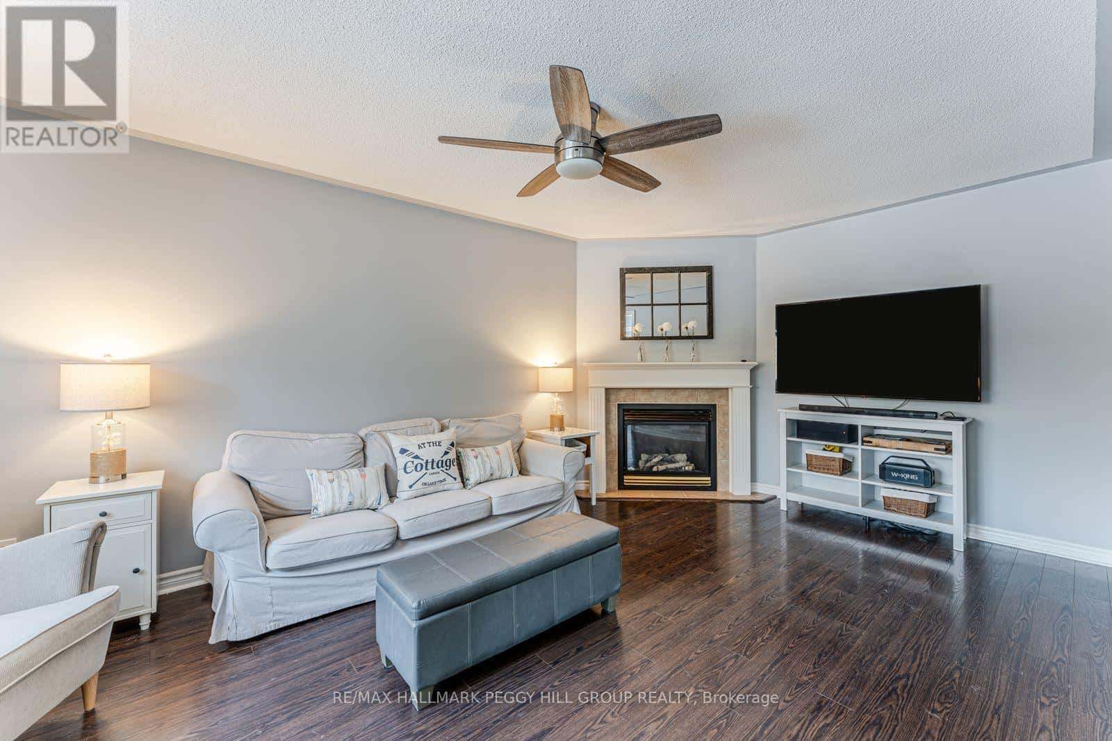 26 KENWELL CRESCENT — Barrie (Holly), Ontario - Photo 2 of 25