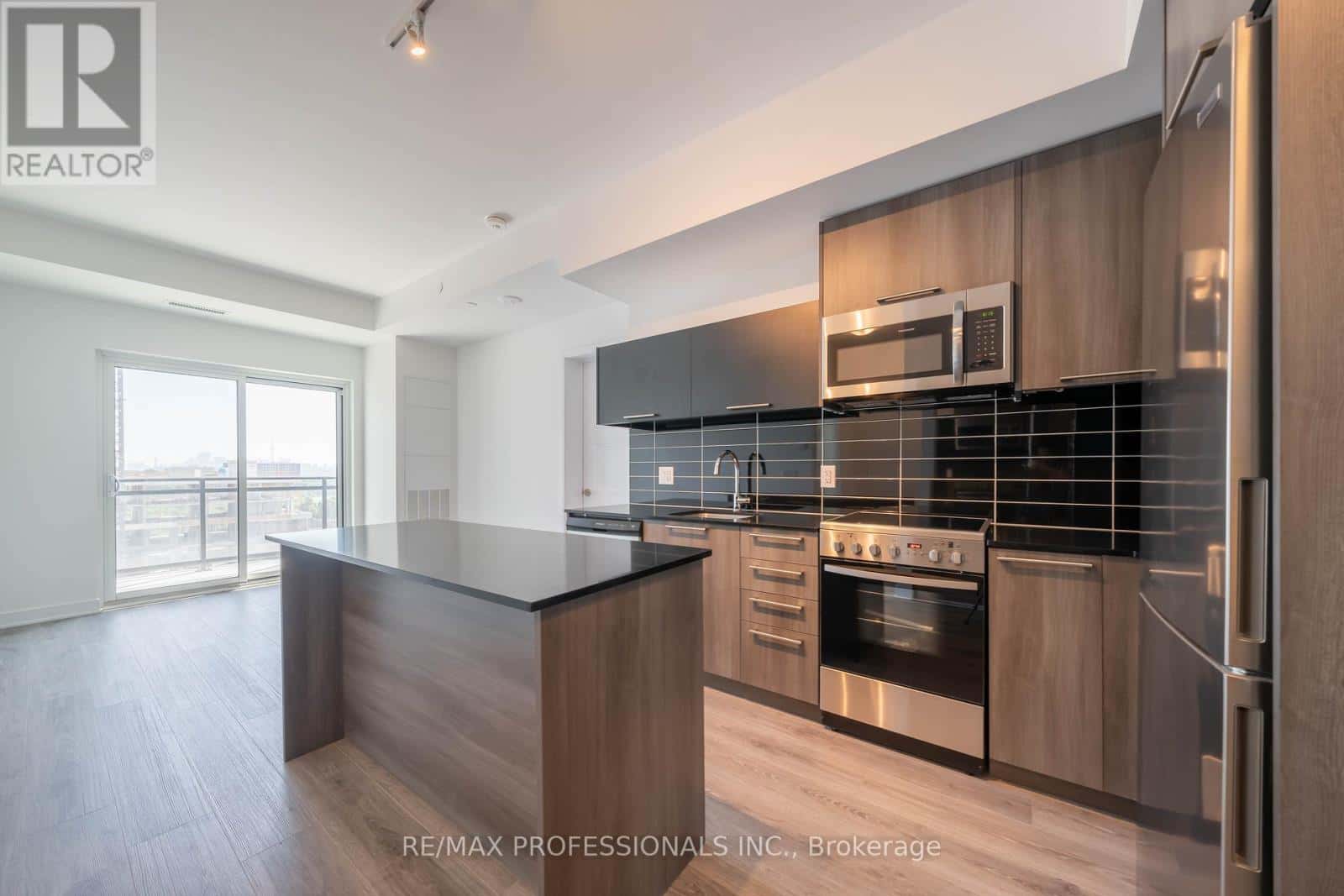 901 - 25 NEIGHBOURHOOD LANE — Toronto (Stonegate-Queensway), Ontario - Photo 5 of 40