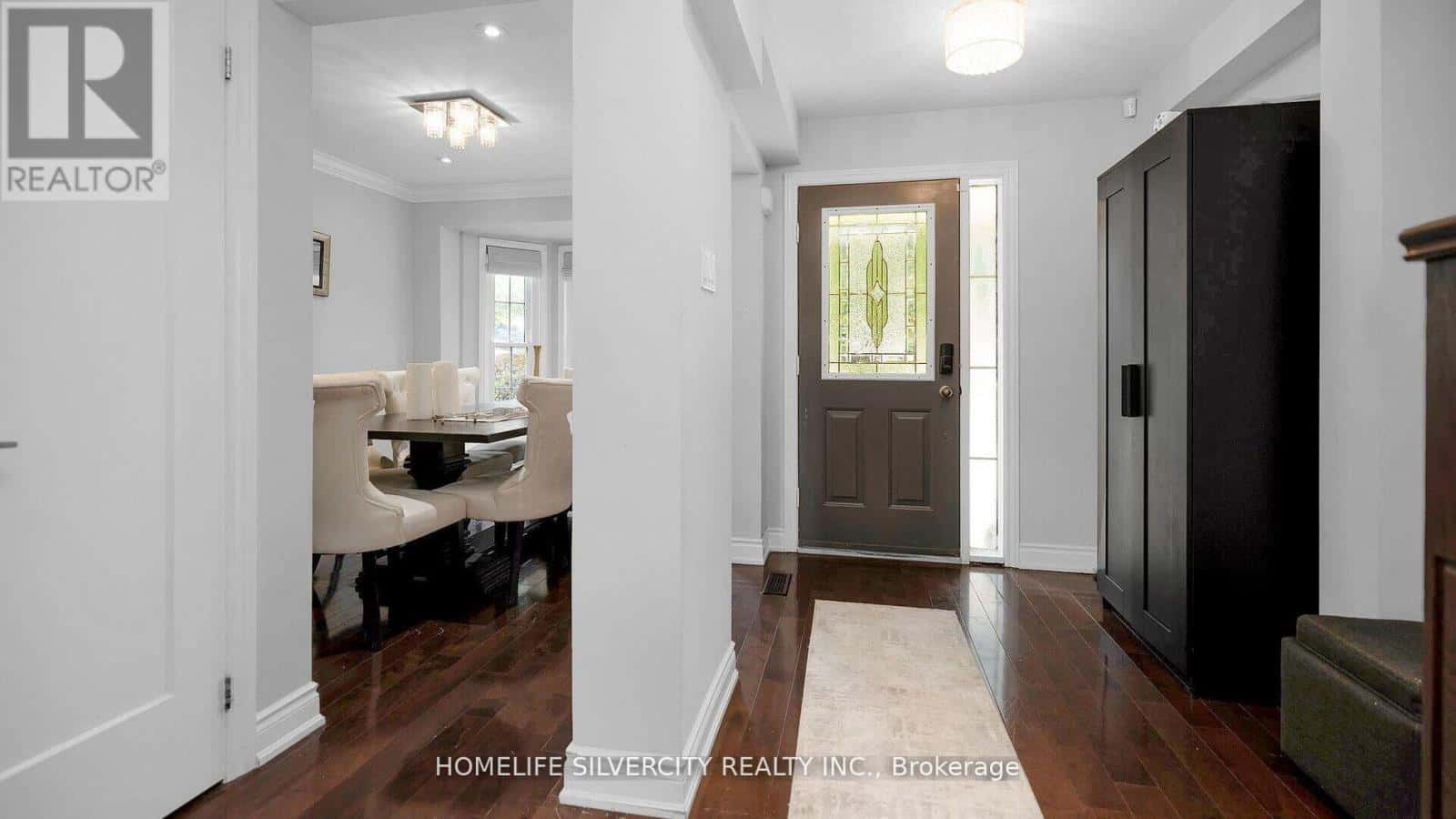 75 STONELEDGE CIRCLE — Brampton (Sandringham-Wellington), Ontario - Photo 4 of 40