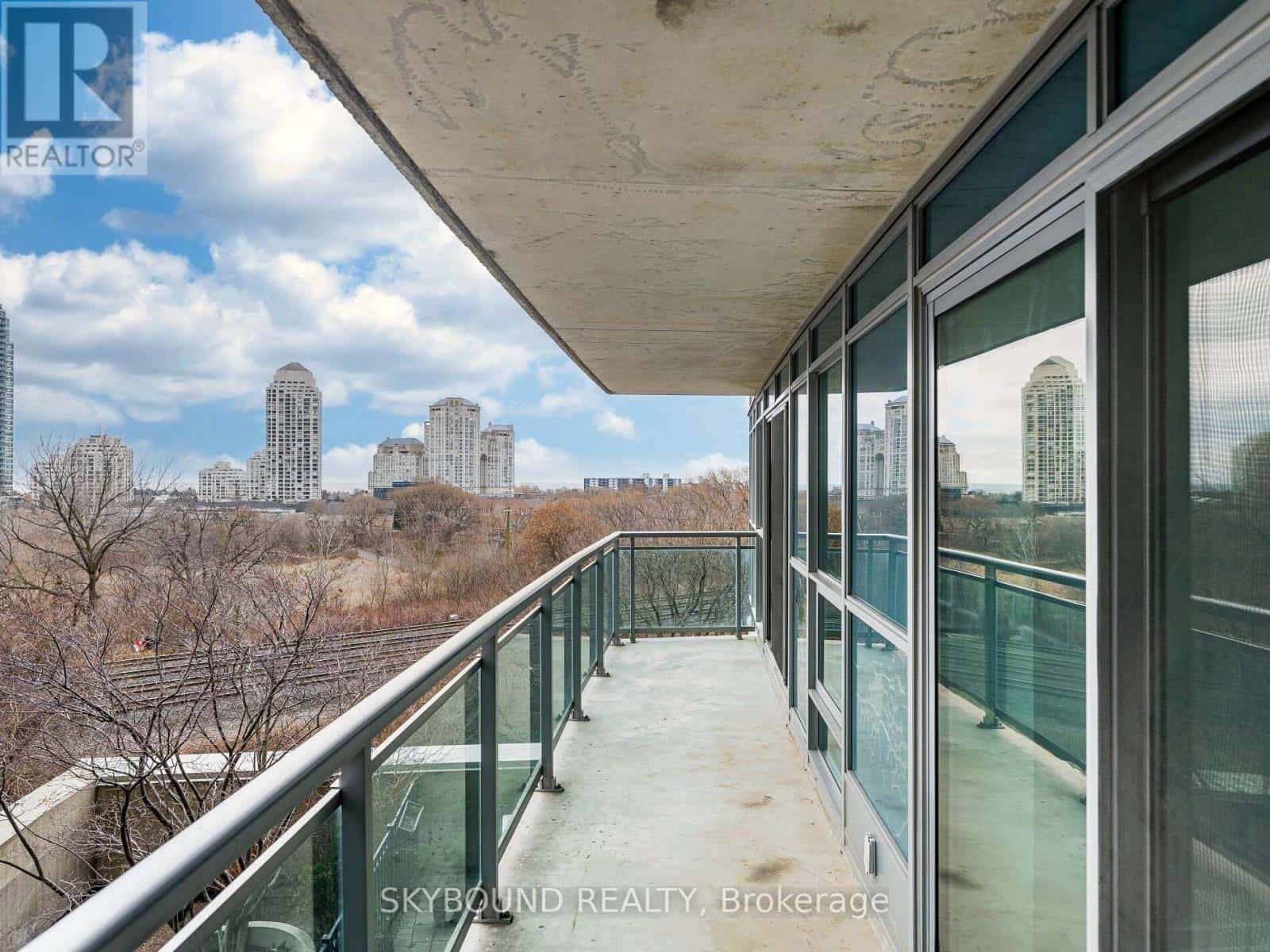 503 - 155 LEGION ROAD N — Toronto (Mimico), Ontario - Photo 2 of 50