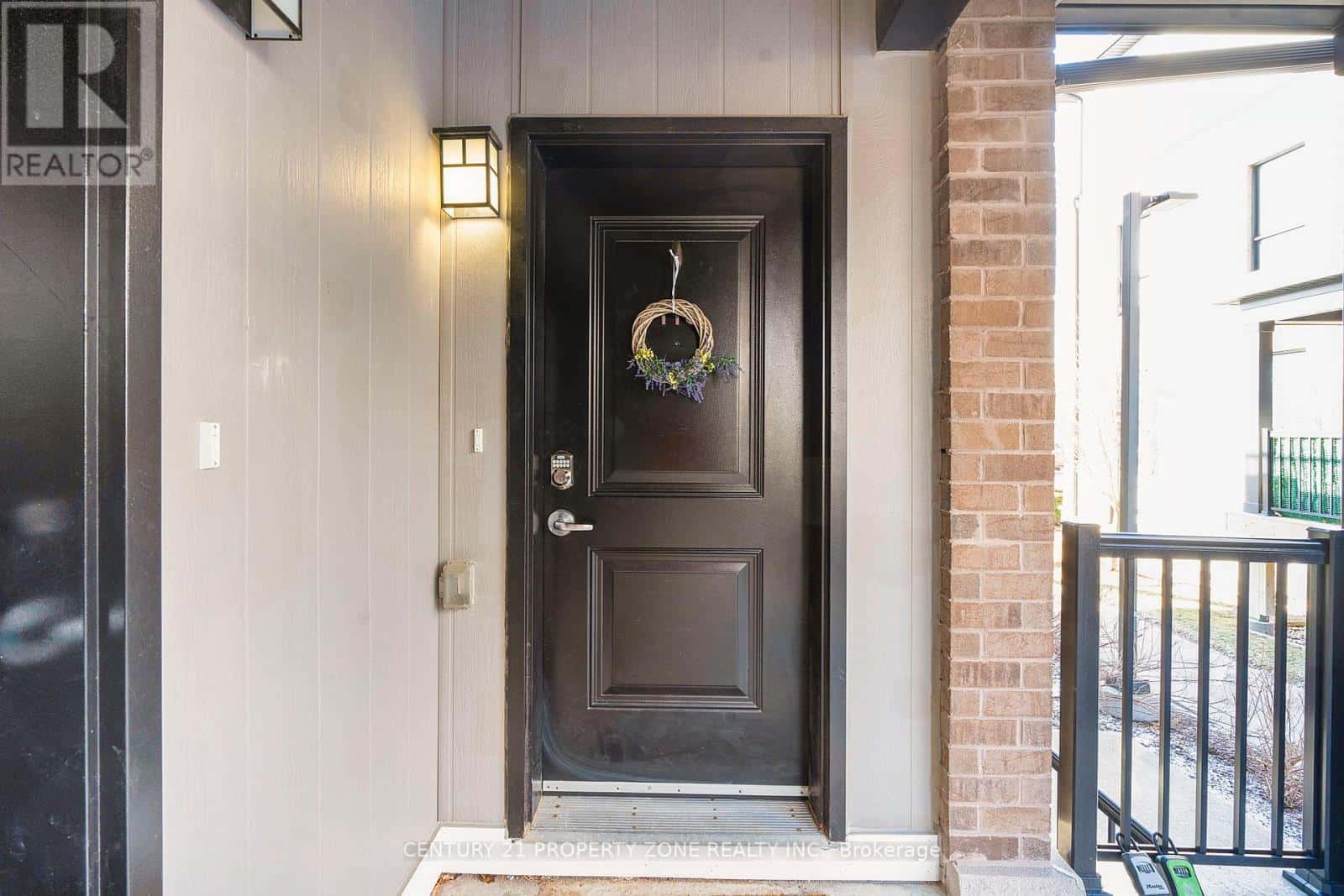 110 - 1206 MAIN STREET E — Milton (DE Dempsey), Ontario - Photo 5 of 27