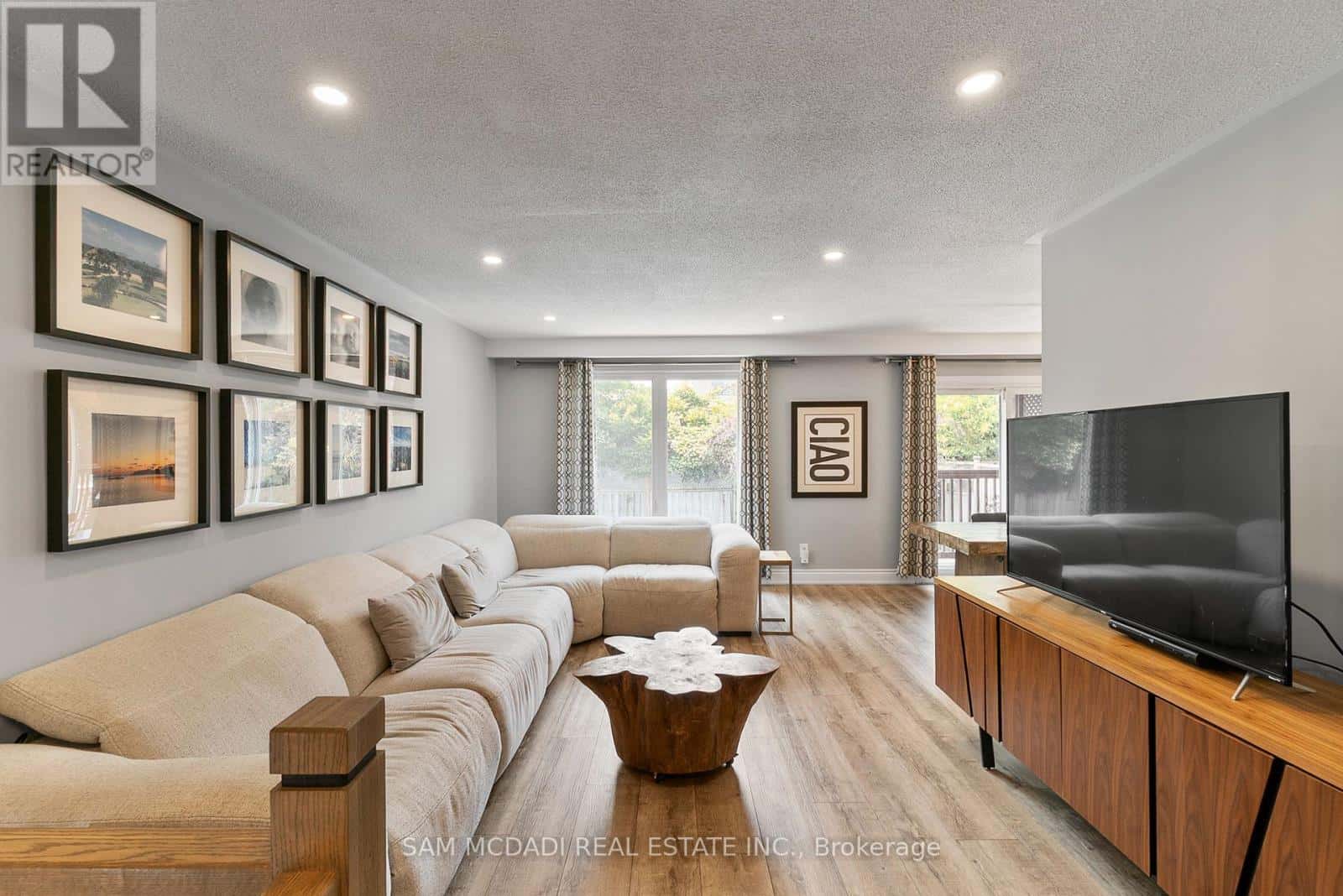 496 SEYMOUR DRIVE — Oakville (WO West), Ontario - Photo 5 of 41