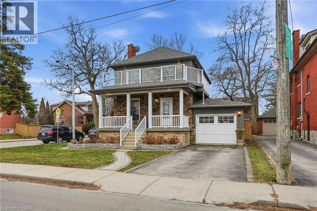 232 MOUNTAIN PARK Avenue — Hamilton, Ontario - Main photo