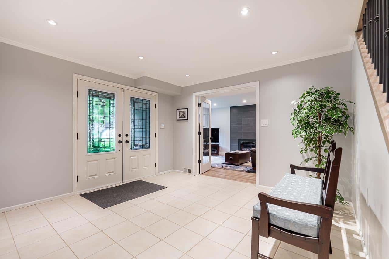 9005 COLLINGS WAY — Delta, British Columbia - Photo 4 of 36