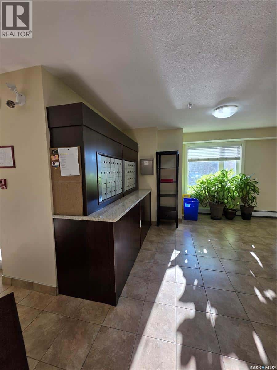 404 304 Petterson DRIVE — Estevan, Saskatchewan - Photo 4 of 34