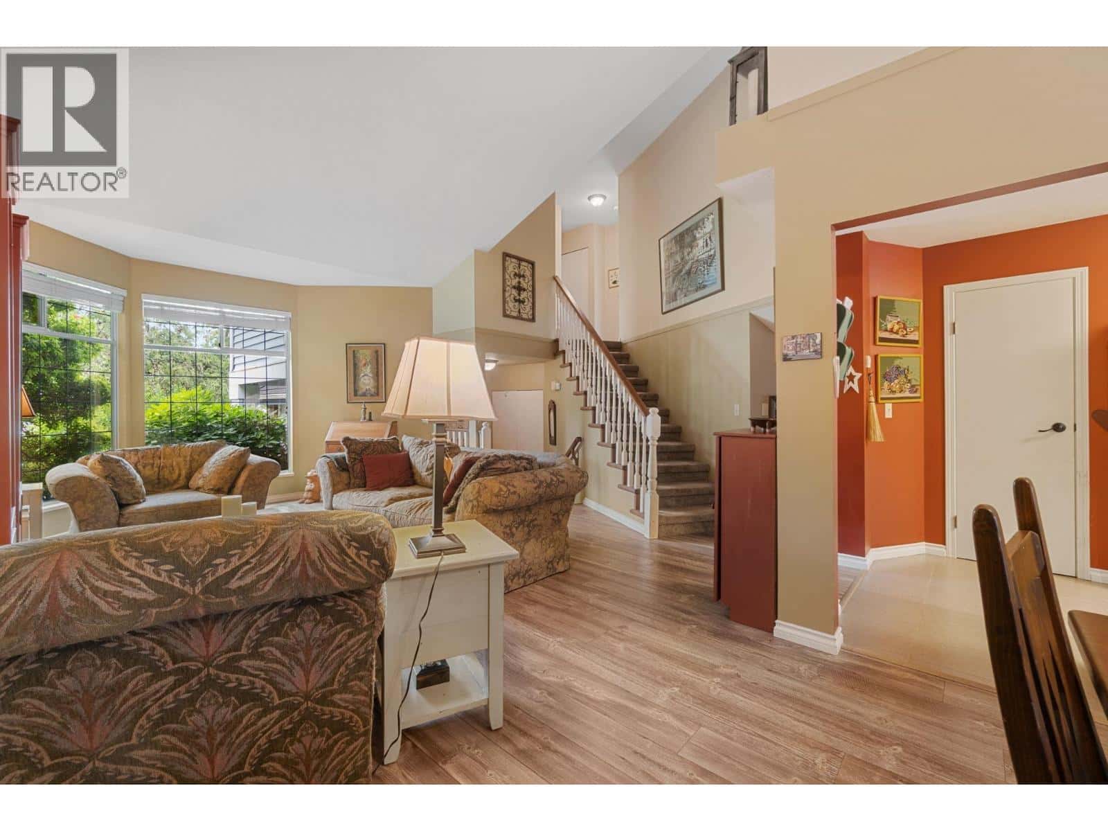 1330 CIMARRON DRIVE — Coquitlam, British Columbia - Photo 4 of 40