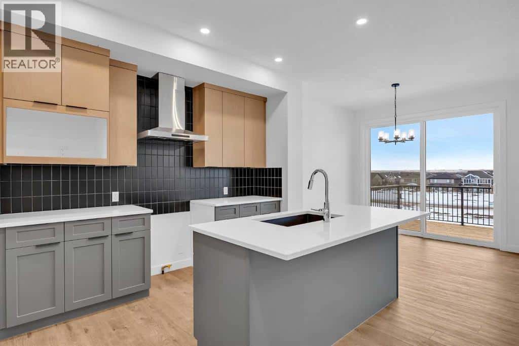 739 Langley Terrace SE — Airdrie, Alberta - Photo 4 of 39