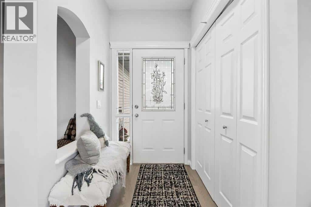 127 Invermere Close — Chestermere, Alberta - Photo 3 of 50