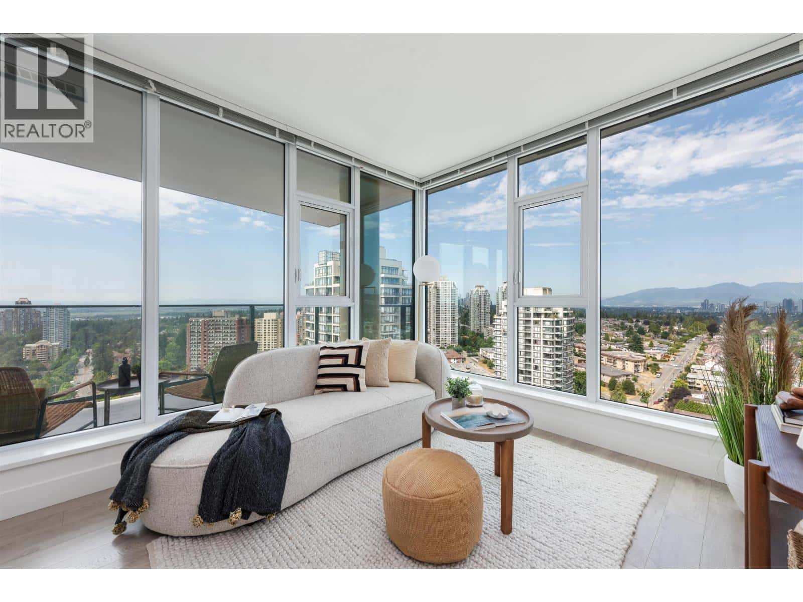 2310 7358 EDMONDS STREET — Burnaby, British Columbia - Photo 2 of 40