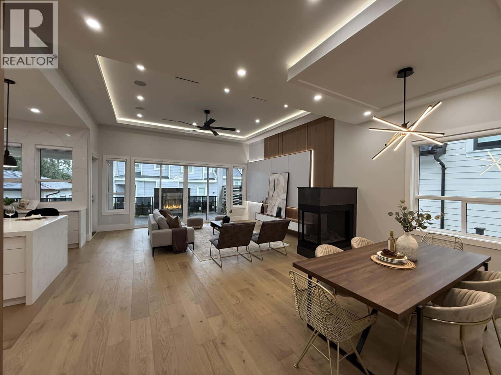 1846 LEMAX AVENUE — Coquitlam, British Columbia - Photo 3 of 5